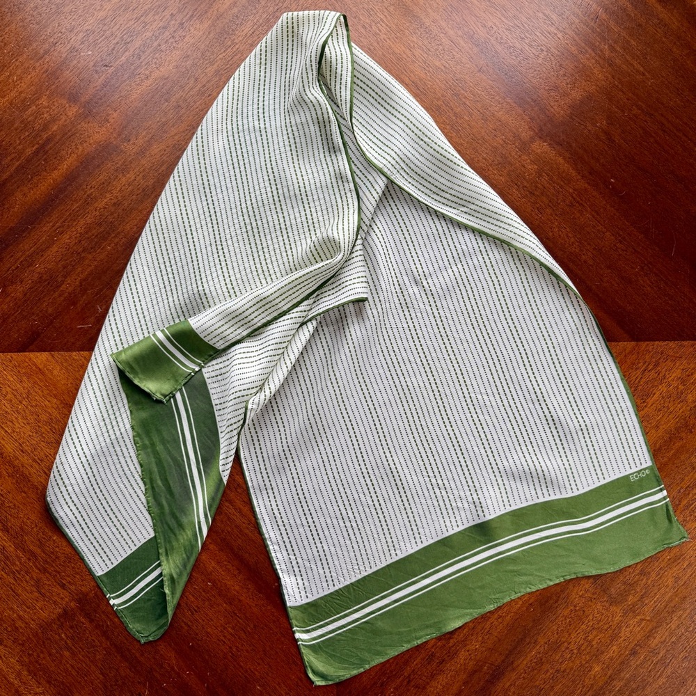 Echo Vintage Green and White Scarf